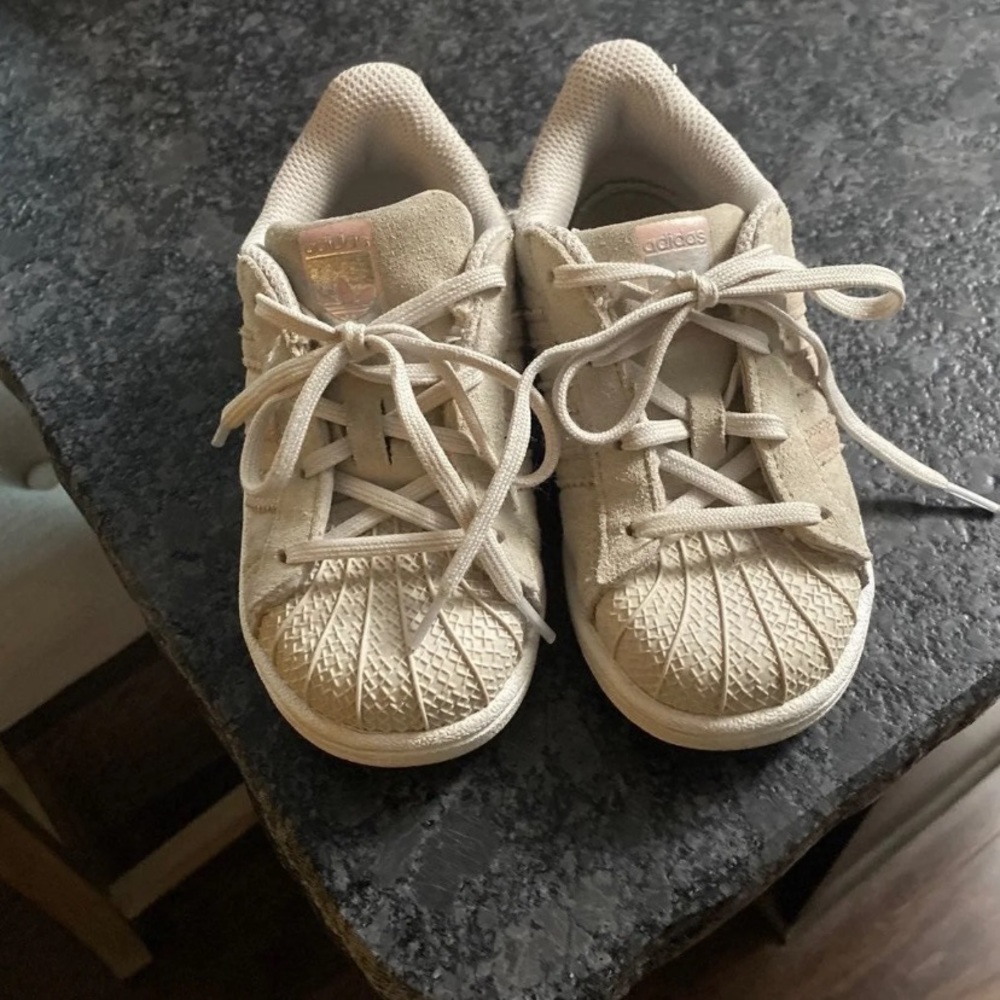 Toddler Adidas size 9